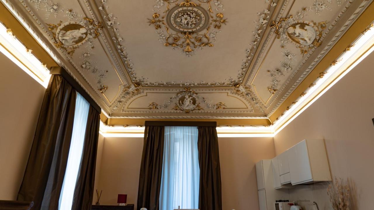 Duca Di Sarro Le *